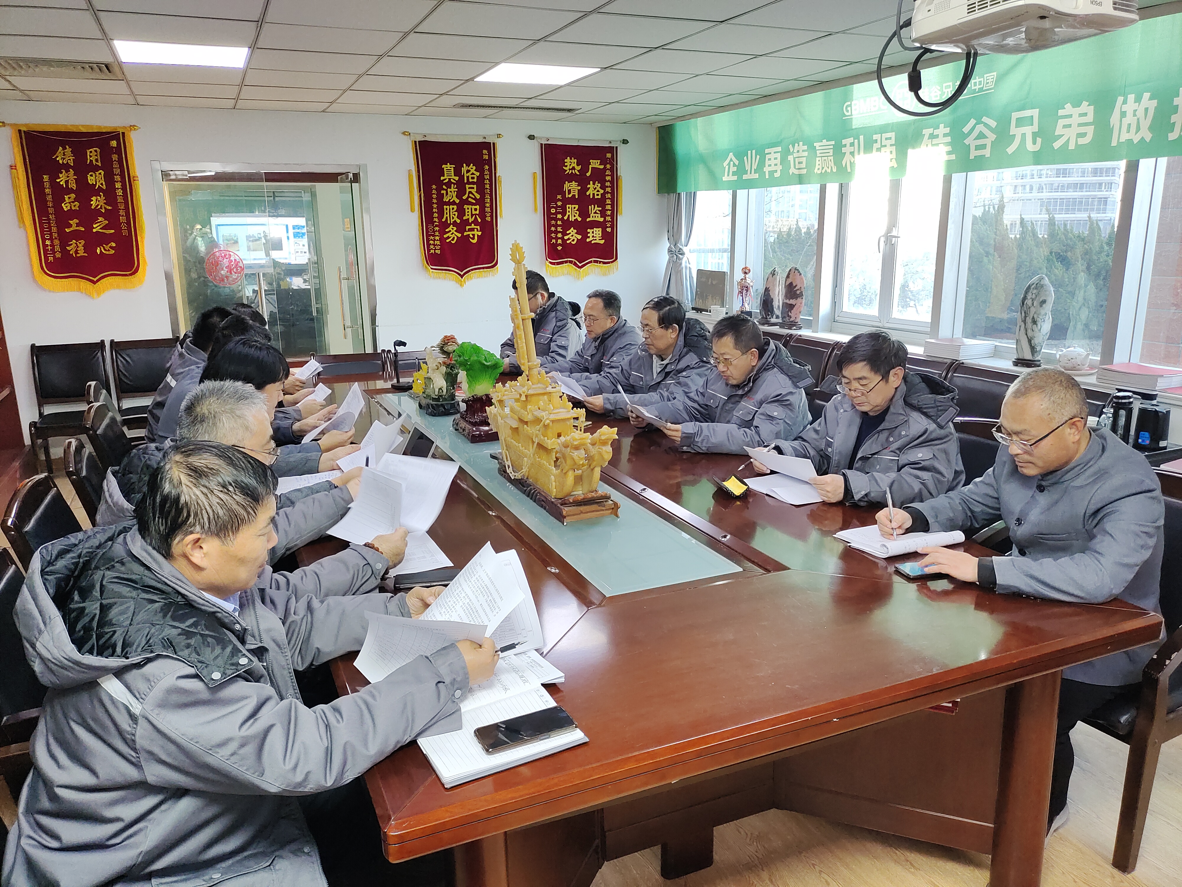 明珠監(jiān)理｜控入模溫，察抗凍劑，除冰雪垢，保工程質(zhì)量